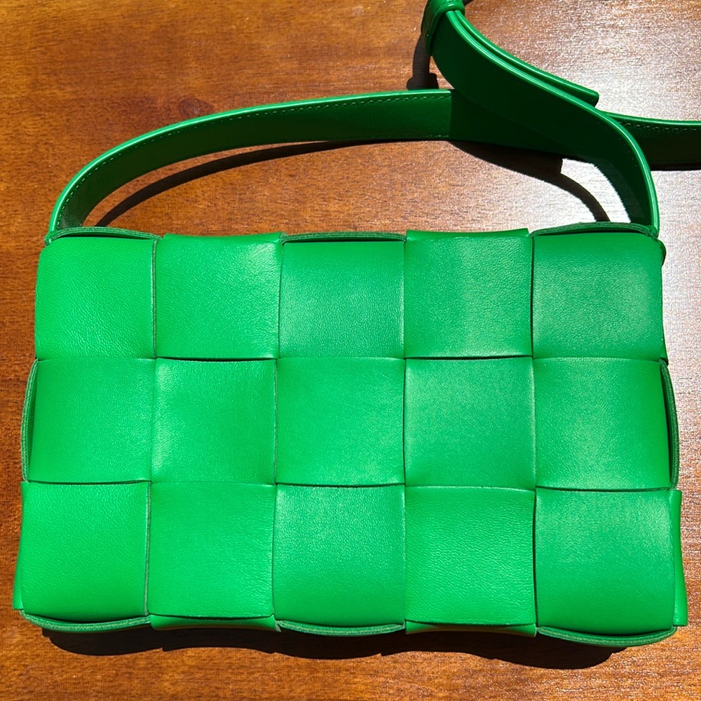 New pre-authenticated Bottega Veneta bag with dust bag - Picture 4 of 16